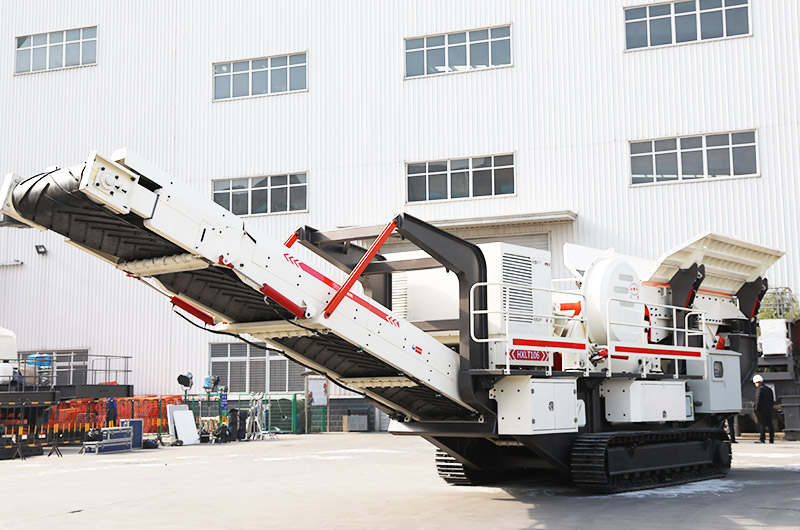 客戶參觀：液壓驅動履帶式移動破碎站-全剛性船型結構，穩定效能高