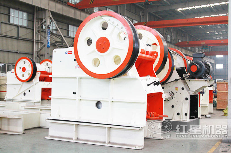 歐版鄂式破碎機，自動調節出料粒度，產量高粒型好