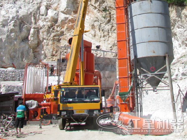 方英石磨粉生產線現場