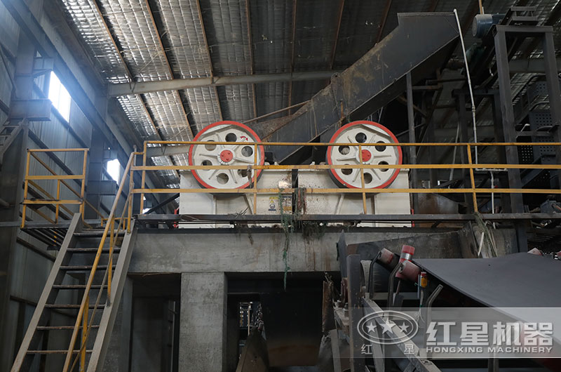 鄂破機作業現場